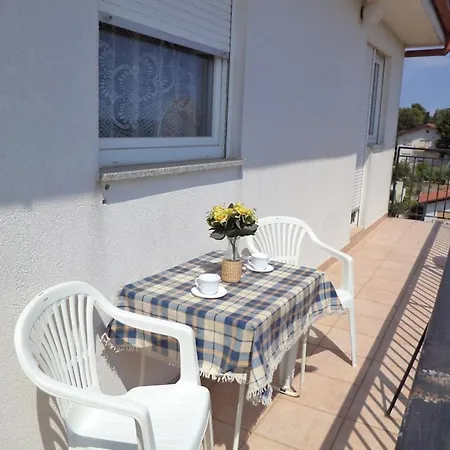 Apartman In With Sea View, Terrace, Air Conditioning, Wifi 633-2