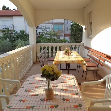 In With Sea View, Terrace, Air Conditioning, Wifi 633-2 Apartman