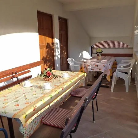 In With Sea View, Terrace, Air Conditioning, Wifi 633-2 Póla