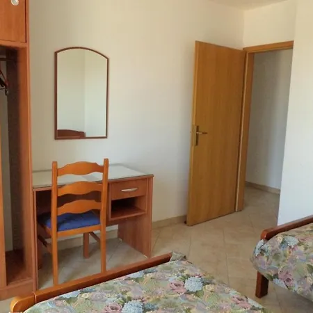 In With Sea View, Terrace, Air Conditioning, Wifi 633-2 Apartman Póla